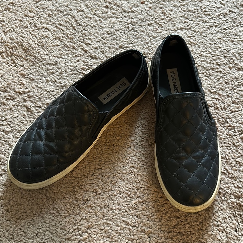 Steve Madden shoe